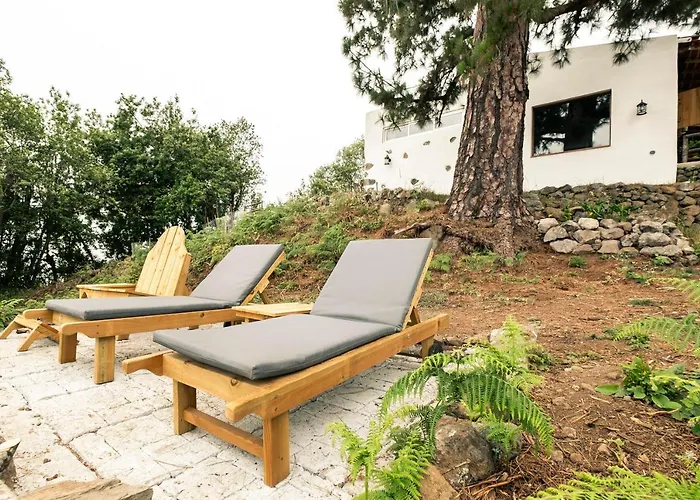 וילה El Pino Centenario 8 *