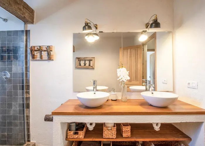 ヴィラ El Pino Centenario 8 *